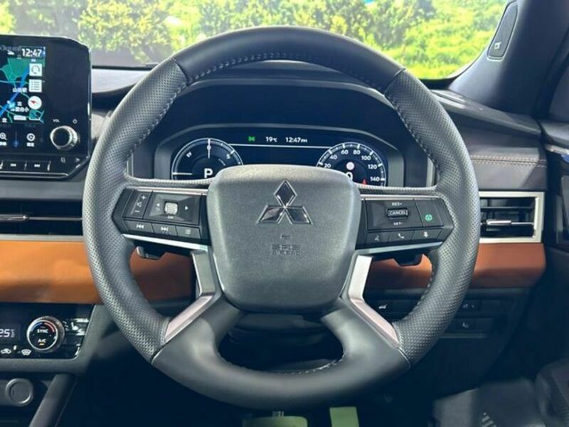 OUTLANDER PHEV