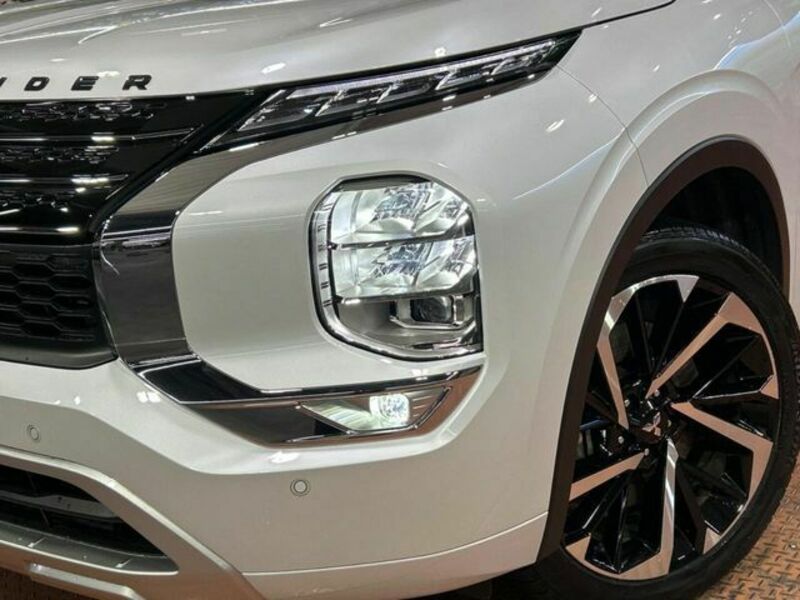 OUTLANDER PHEV