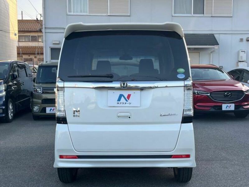 N BOX CUSTOM