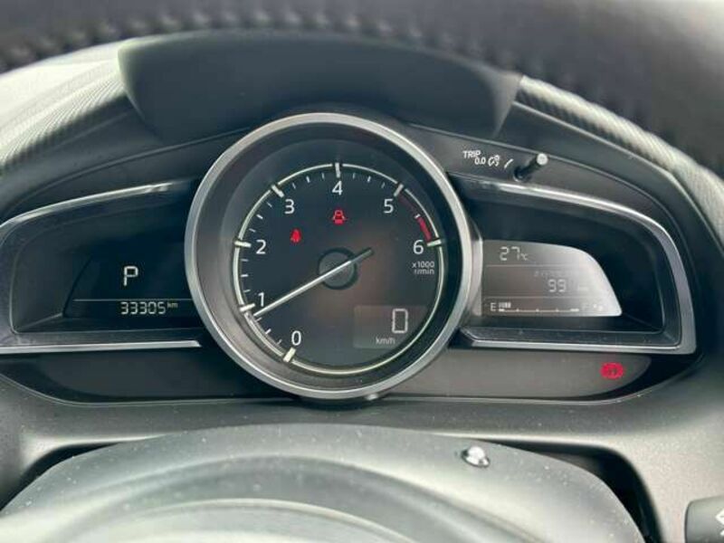 MAZDA2