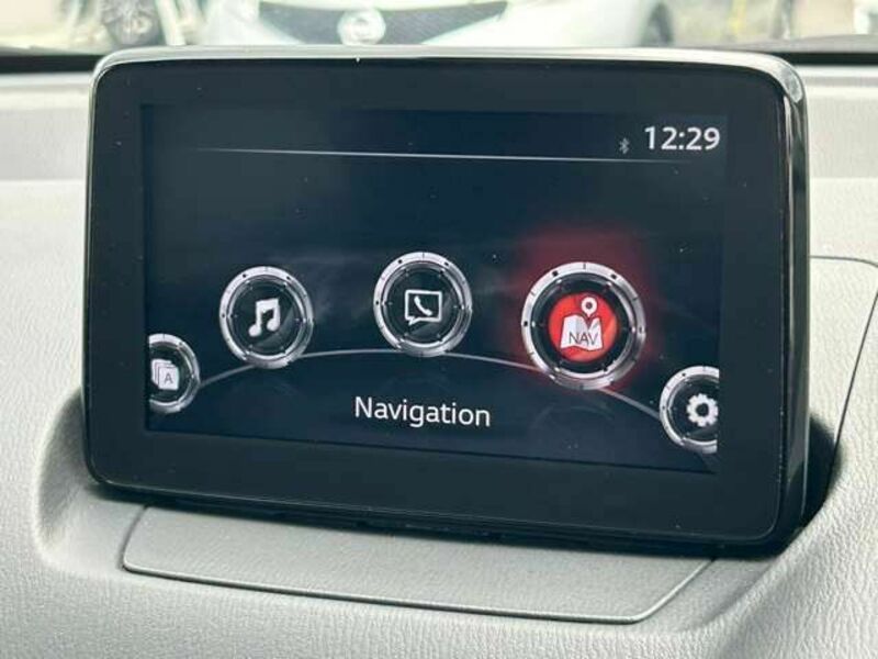 MAZDA2
