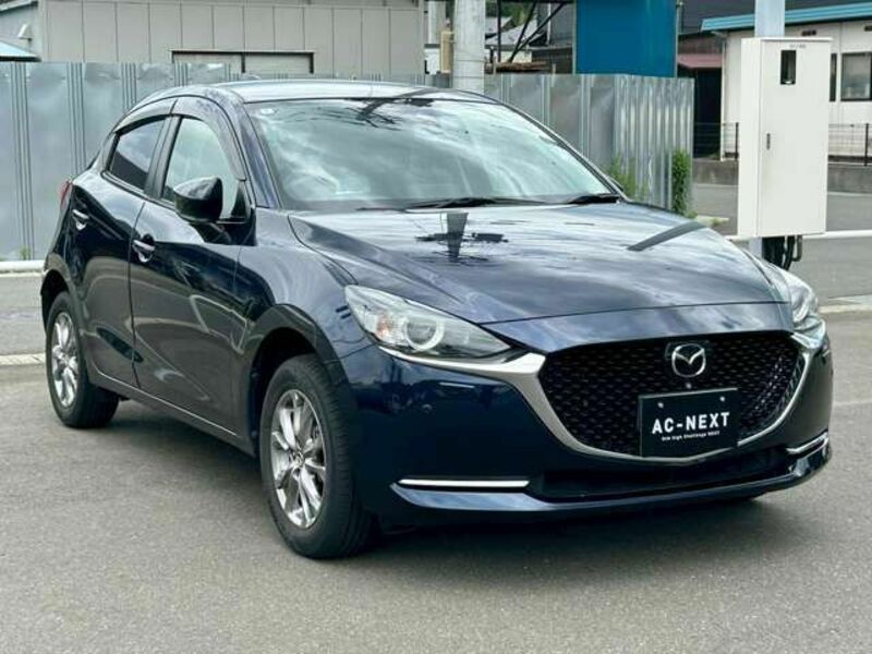 MAZDA2