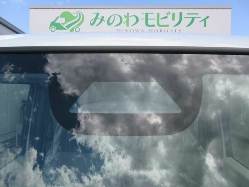 N BOX