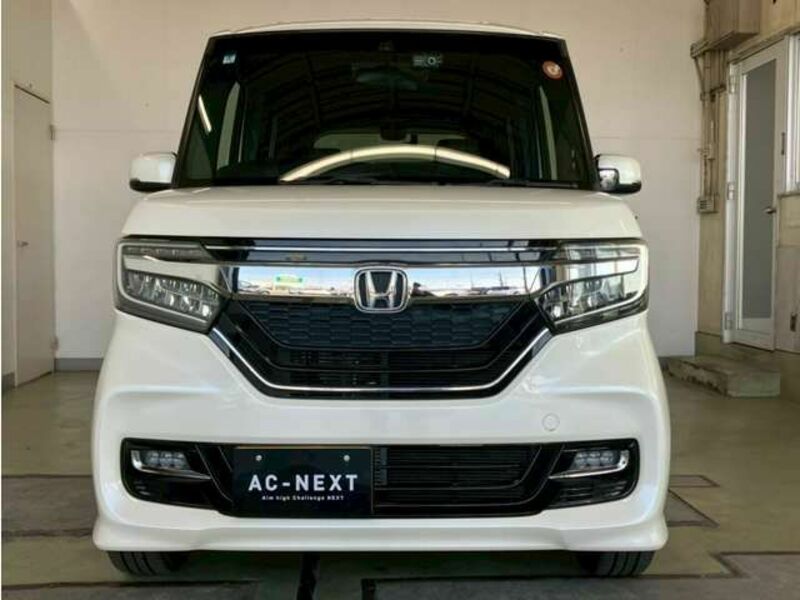 N BOX