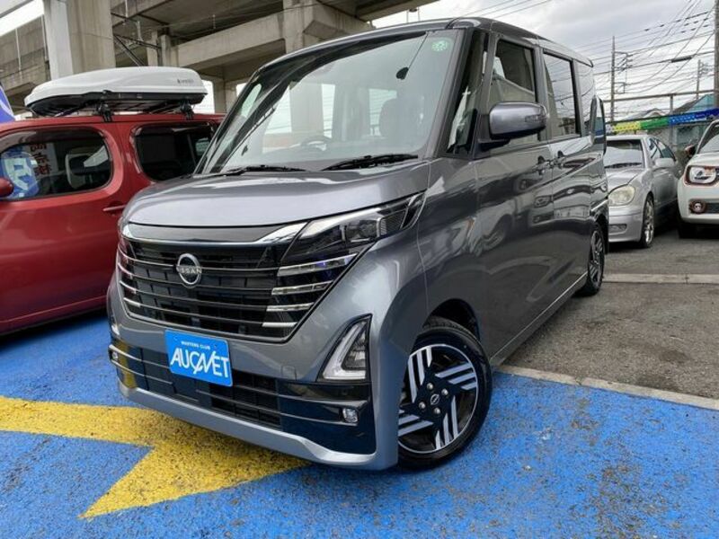 NISSAN ROOX