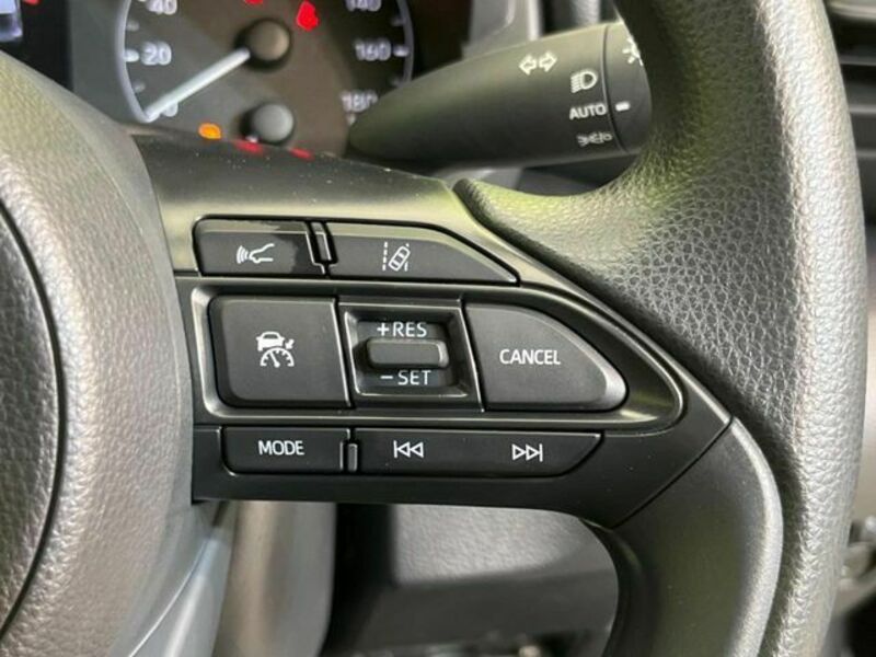 YARIS-4