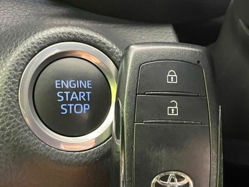 YARIS-6