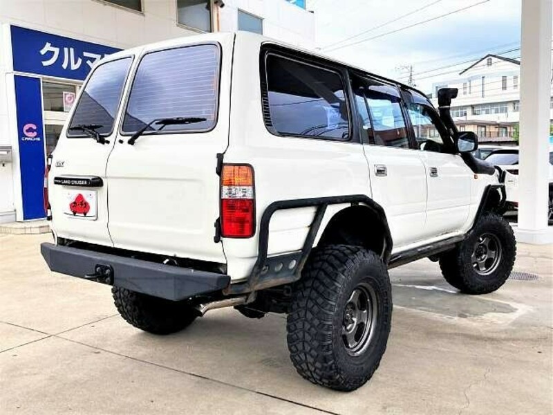 LAND CRUISER