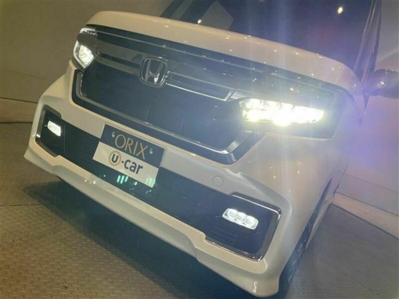 N BOX CUSTOM