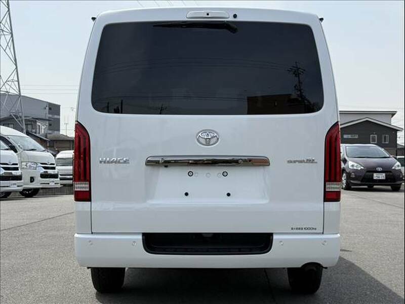 HIACE VAN