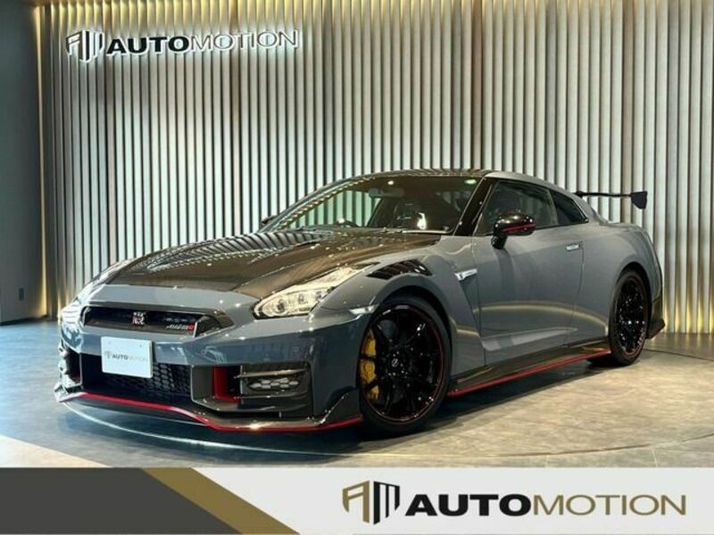NISSAN GT-R