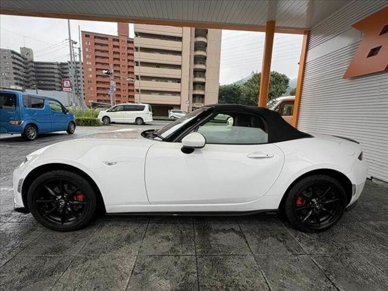 ROADSTER