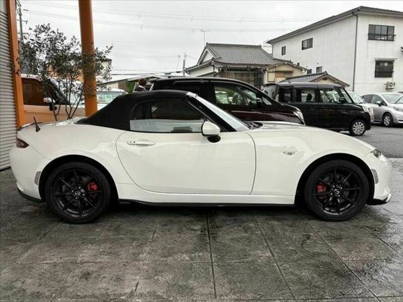 ROADSTER