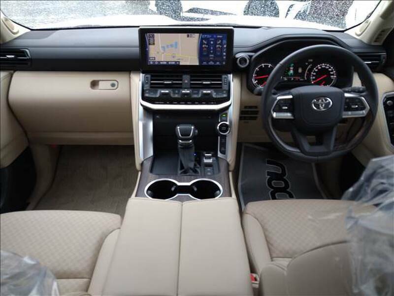 LAND CRUISER