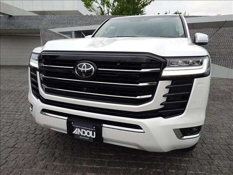 LAND CRUISER