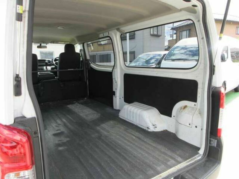 NV350 CARAVAN