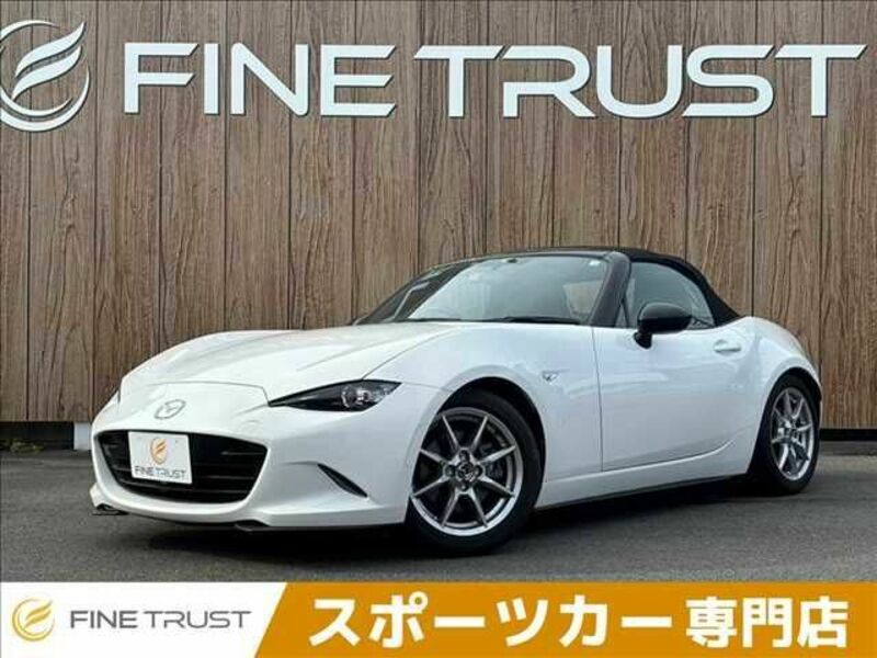 ROADSTER-0