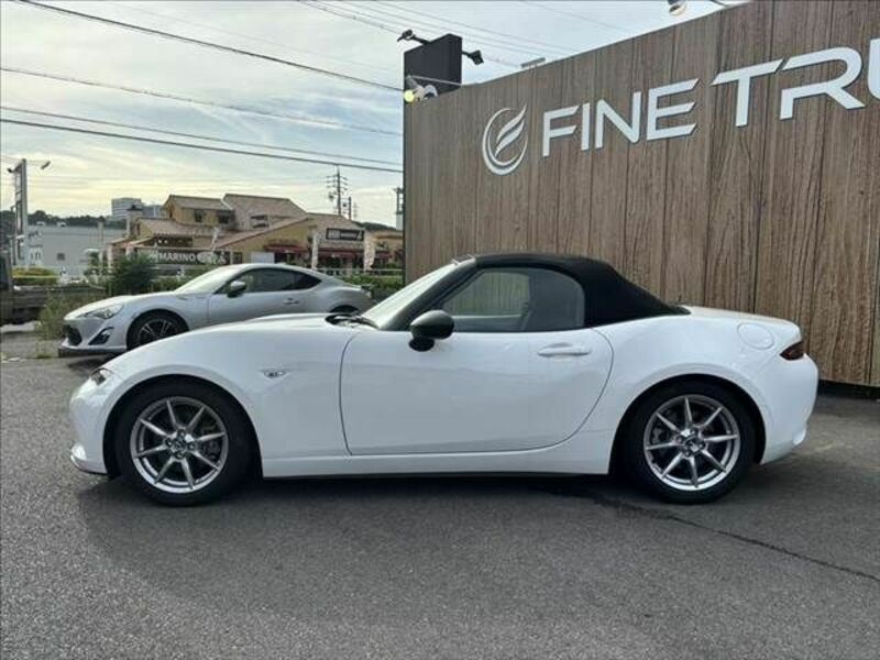 ROADSTER