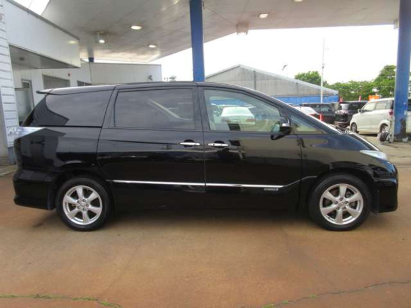 ESTIMA HYBRID