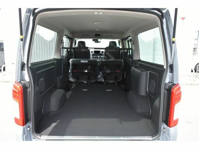 NV350 CARAVAN