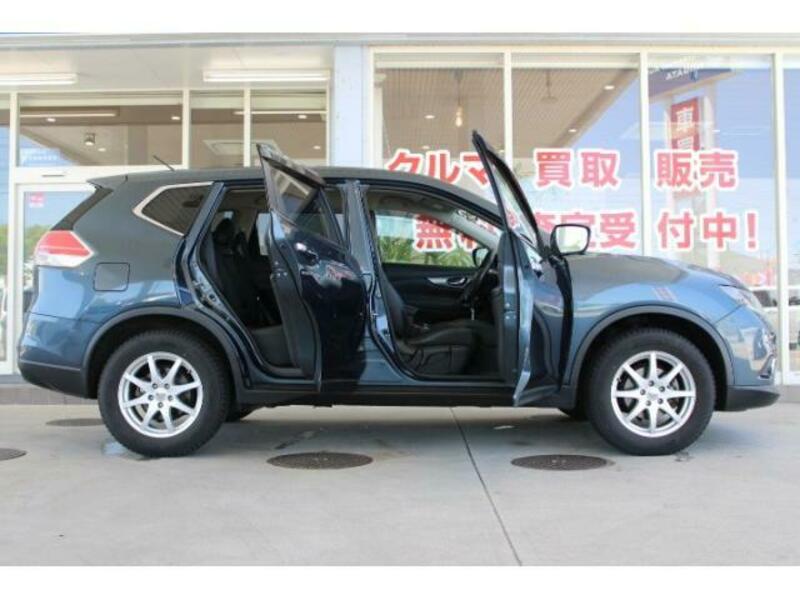 X-TRAIL