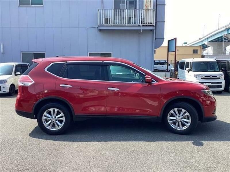 X-TRAIL