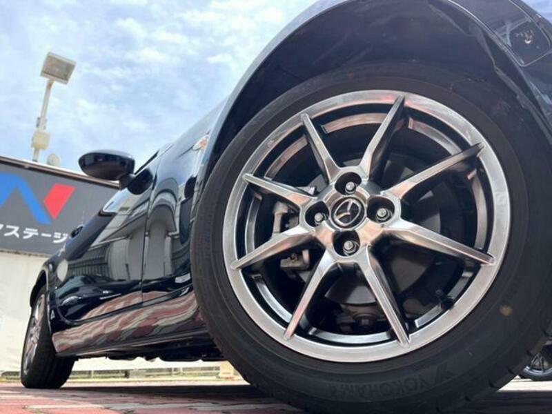 ROADSTER