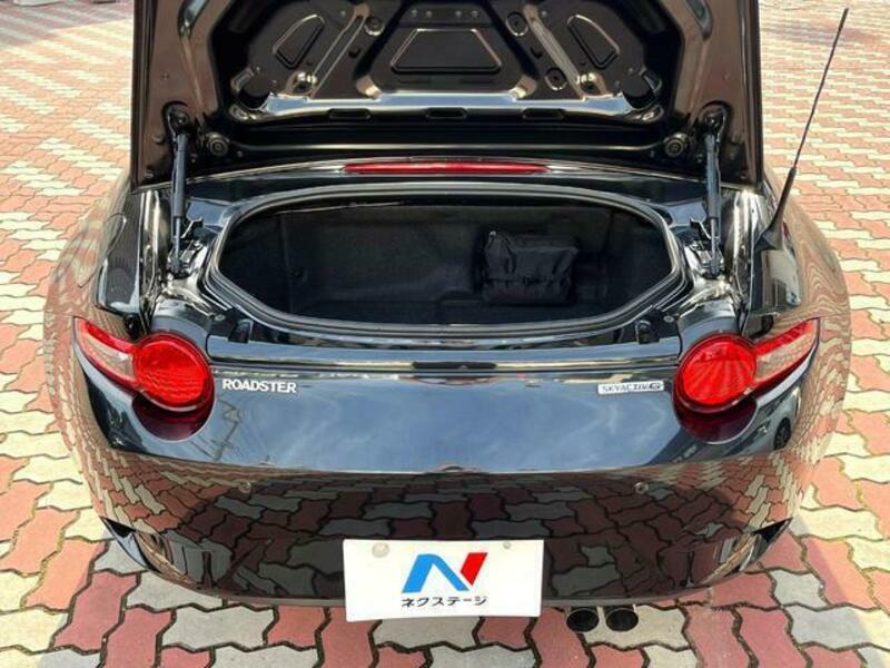 ROADSTER