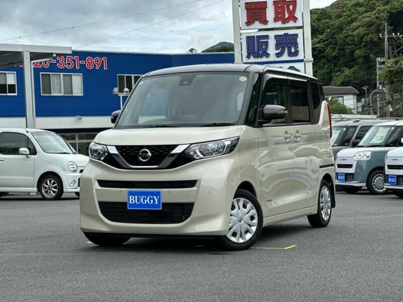 NISSAN ROOX