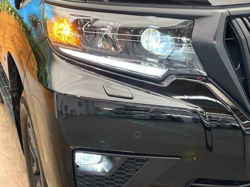 LAND CRUISER PRADO-12