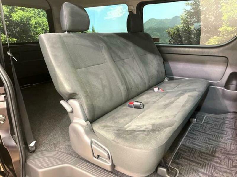 HIACE VAN-8
