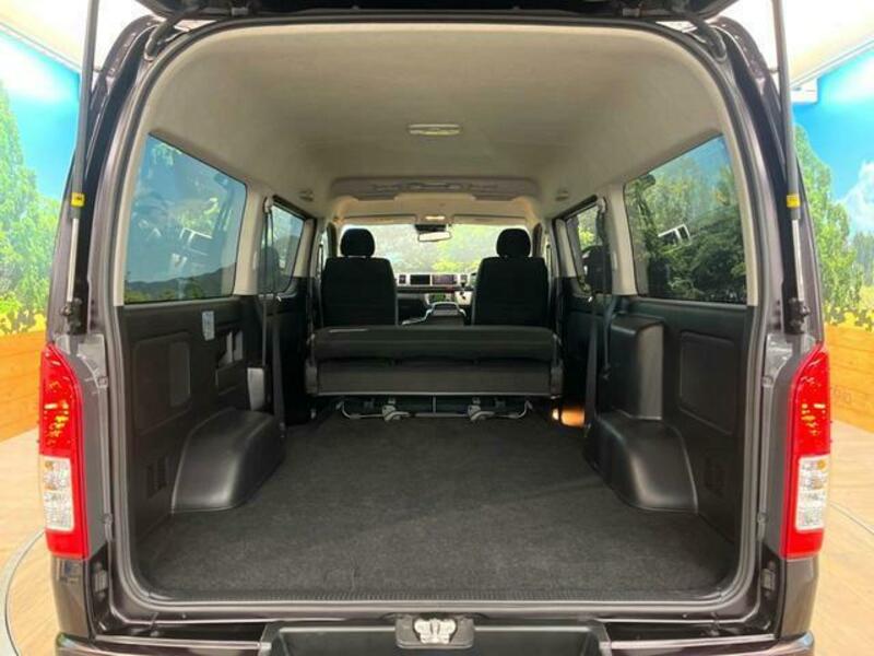 HIACE VAN-9