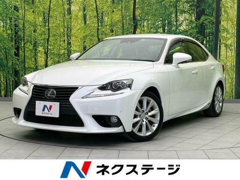 LEXUS IS