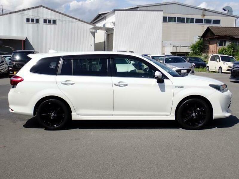 COROLLA FIELDER