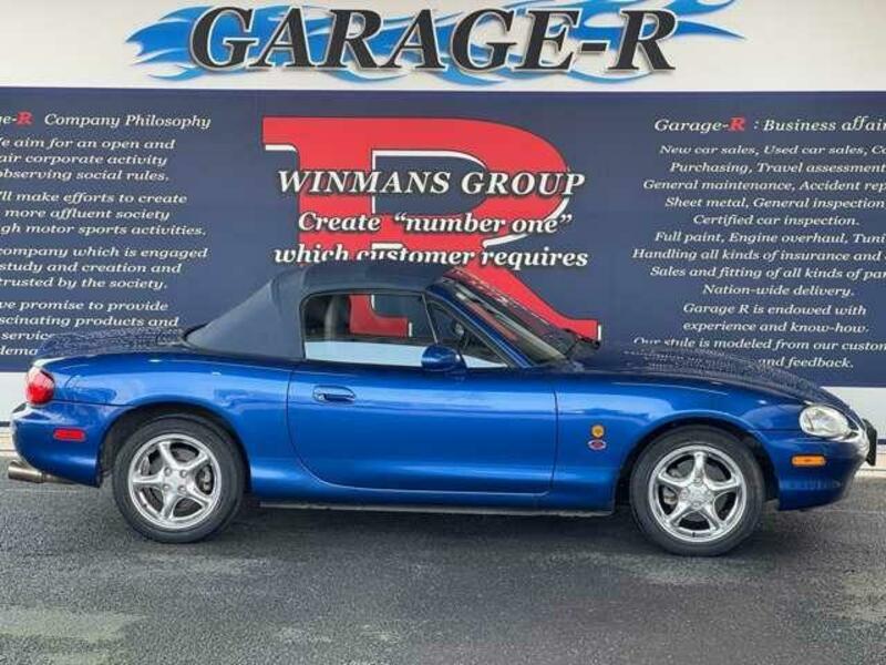 ROADSTER