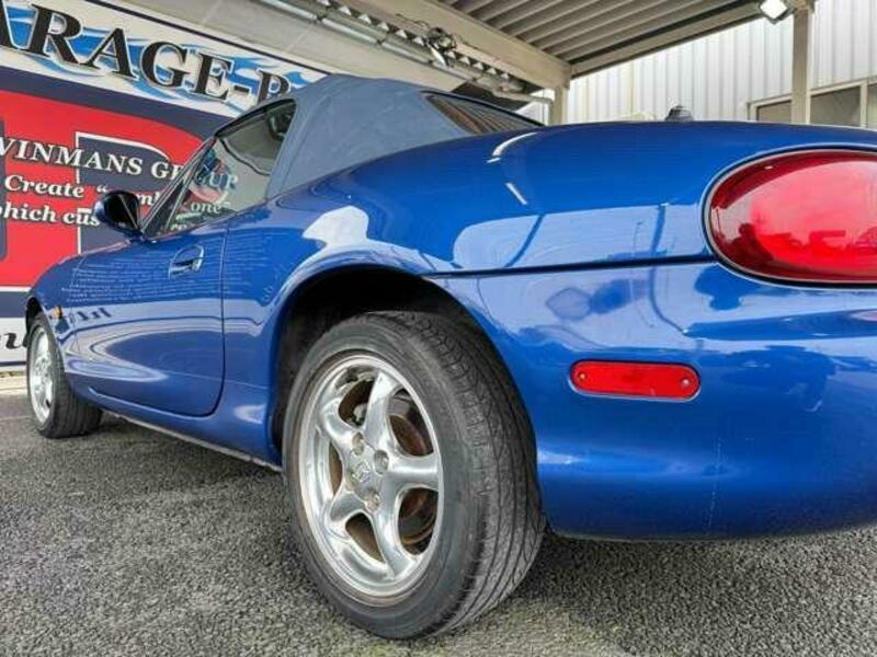 ROADSTER
