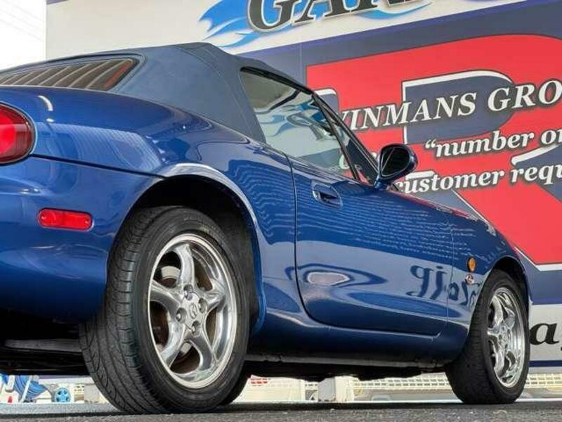 ROADSTER