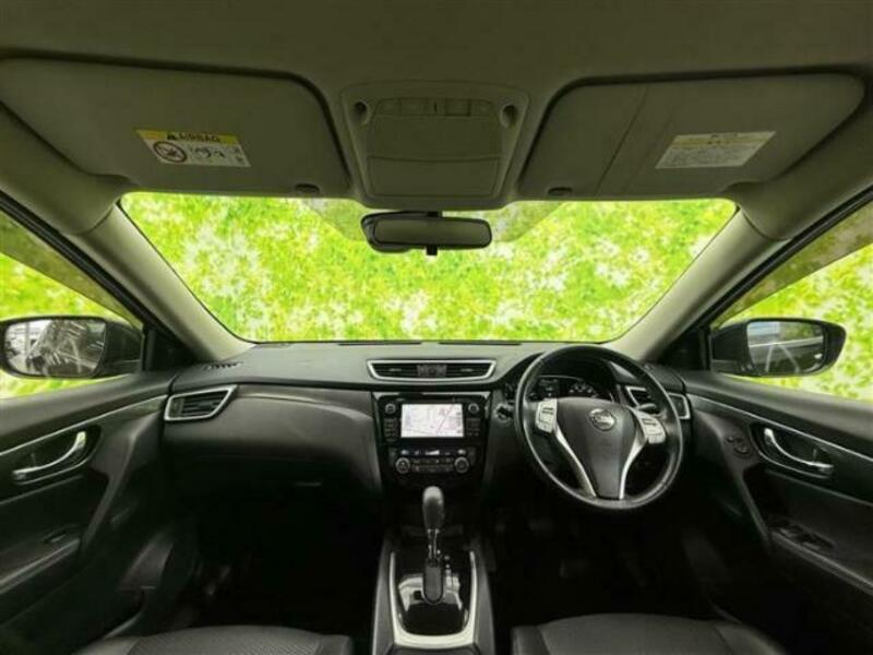 X-TRAIL
