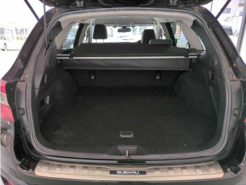 LEGACY OUTBACK-10