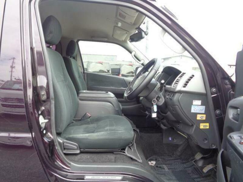 HIACE VAN