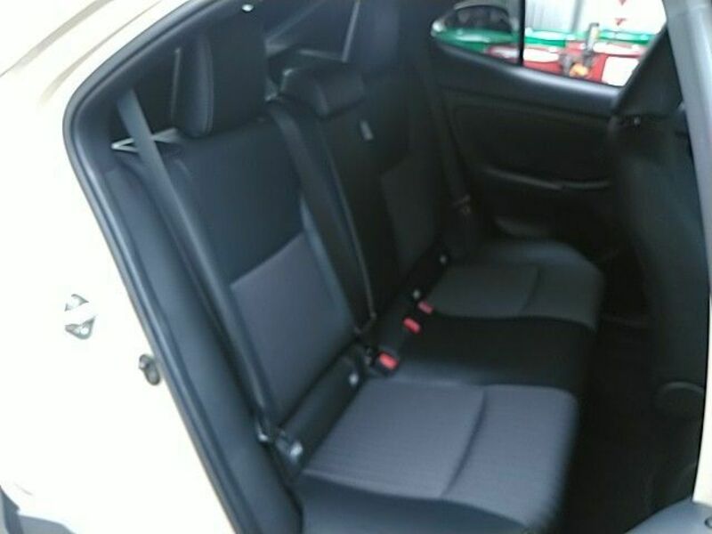 YARIS CROSS