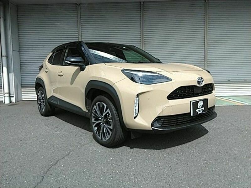 YARIS CROSS