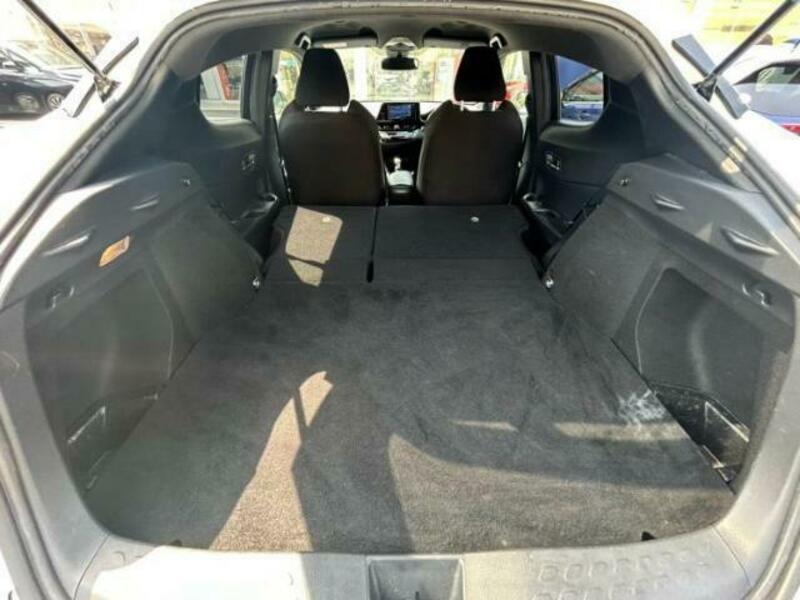 C-HR-7