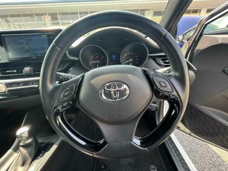 C-HR-10