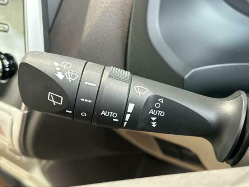 LAND CRUISER PRADO-15