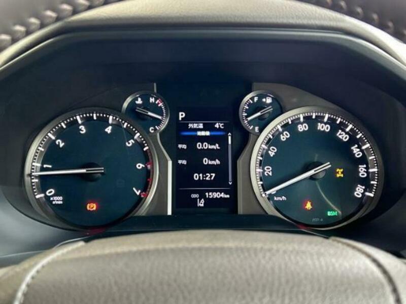 LAND CRUISER PRADO-12