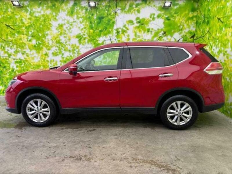 X-TRAIL