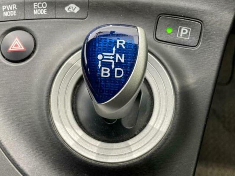PRIUS-15