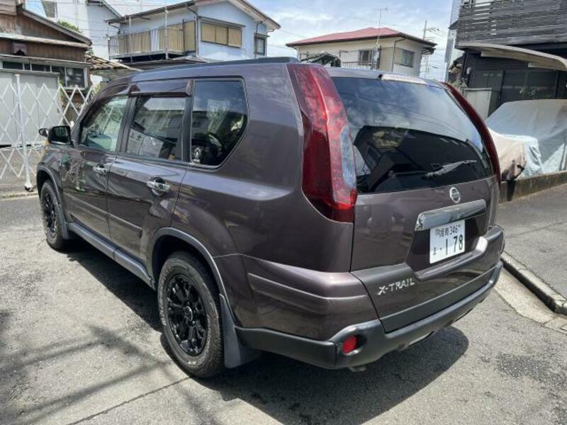 X-TRAIL-1