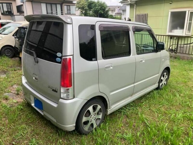 WAGON R